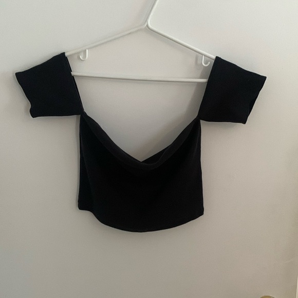 [L] NWT A&F off the shoulder top - Picture 2 of 7